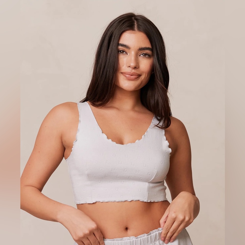 Ruffle lounge top size medium